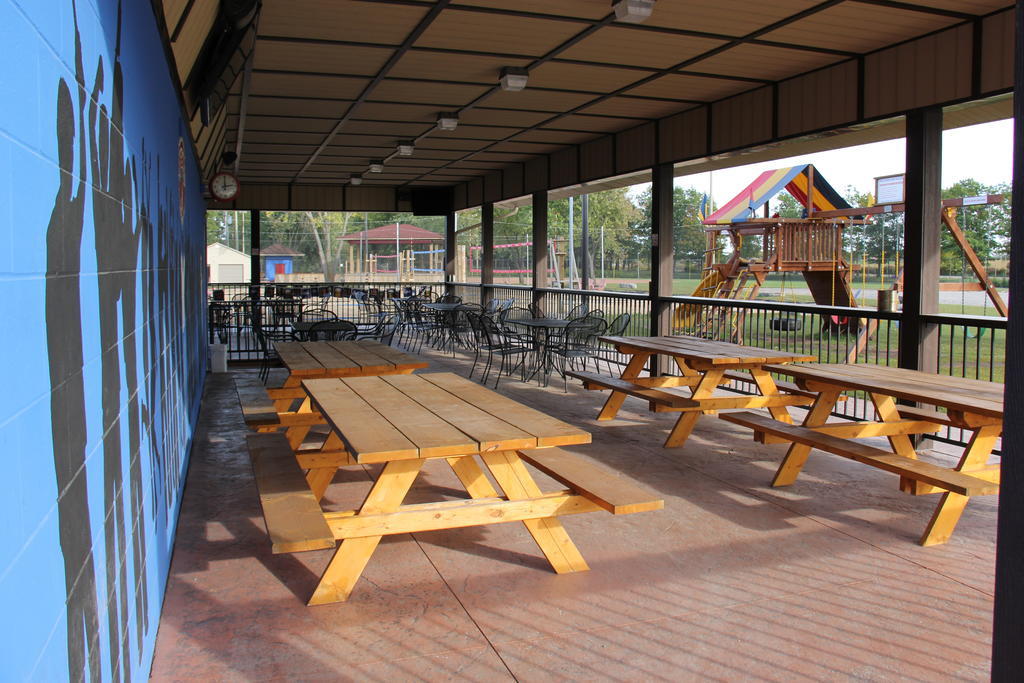 Regency Athletic Resort / Bar & Grill Cataratas do Niágara Exterior foto